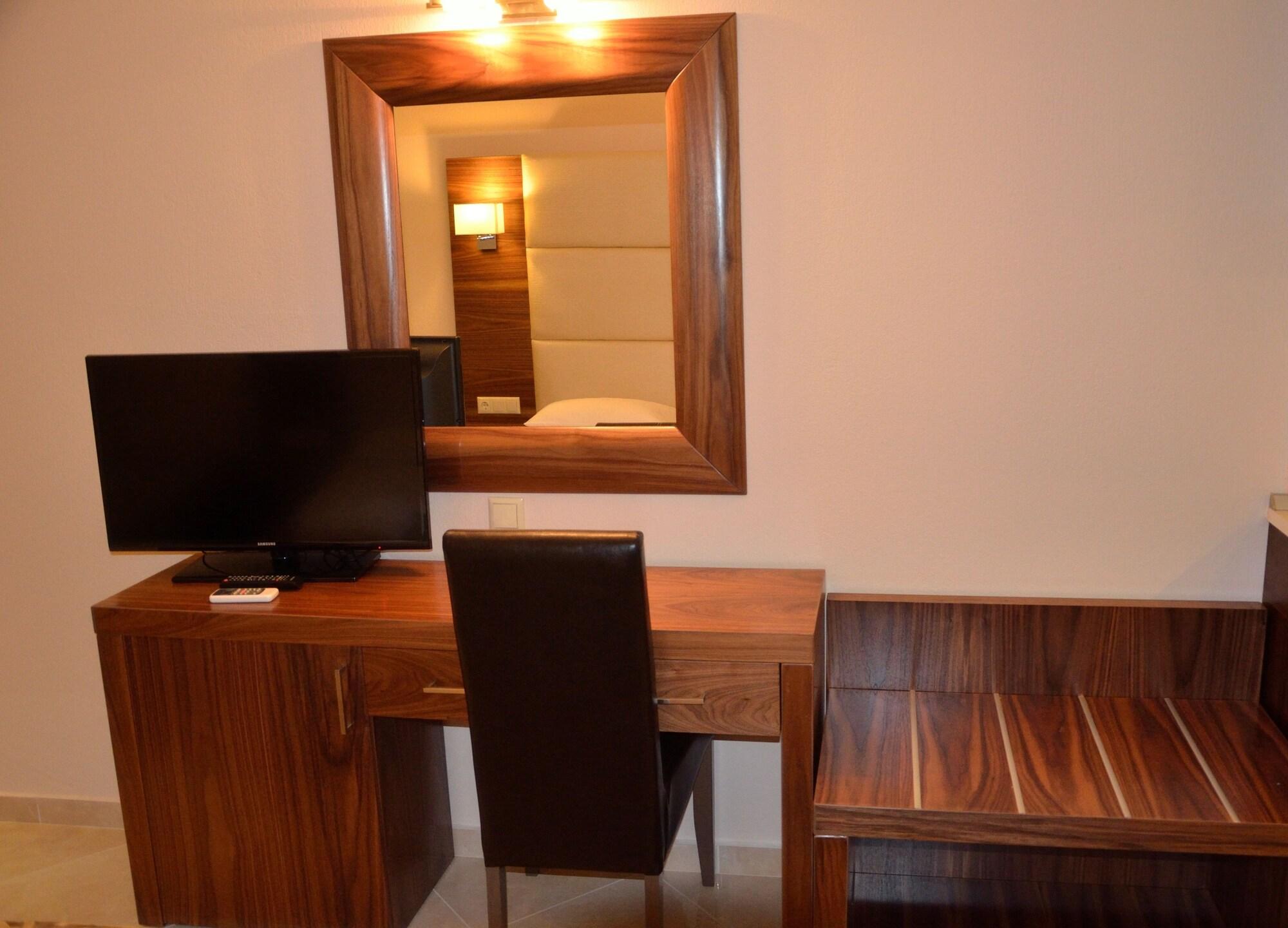 4-You Residence Agios Nikolaos  Buitenkant foto